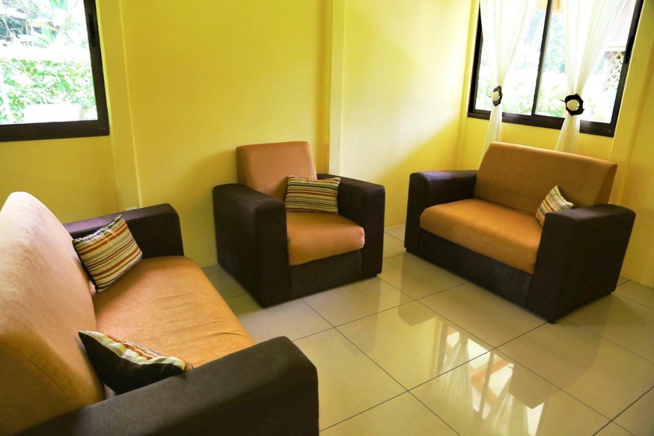 Hotel & Cabinas Nadine Cahuita Bagian luar foto